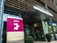 PKA logo og bygning